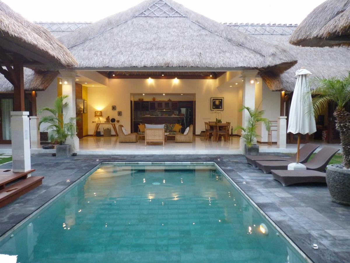 Beautiful Villa Indah Семіньяк Екстер'єр фото